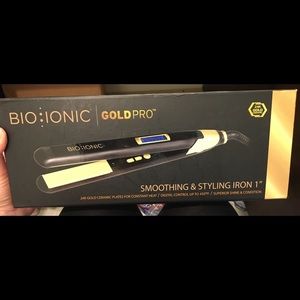 Bio ionic 1” Gold Pro straightener $75